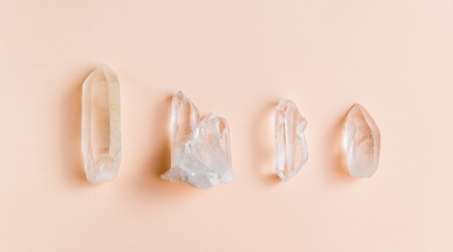 10 Best Crystals to Help You Jump Timelines