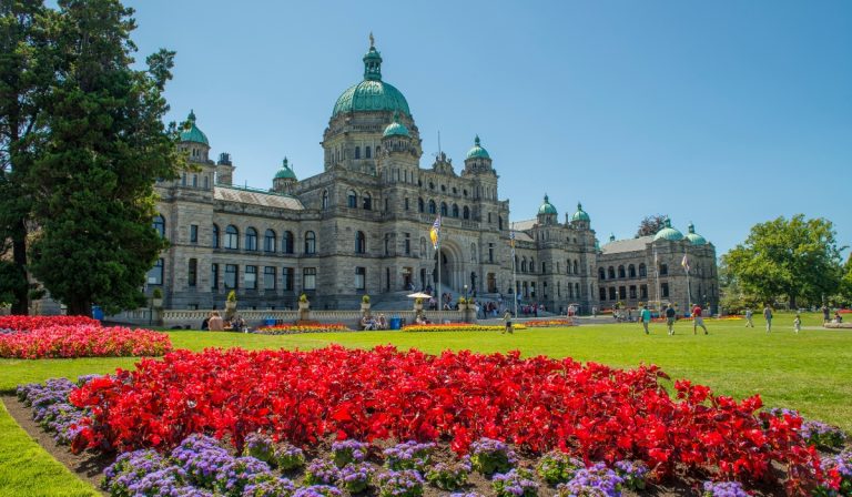 Visiting Canada in June: Is it the best time to visit - yes!