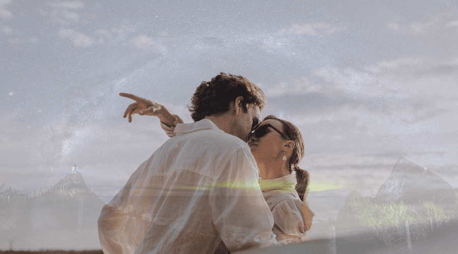 5 Obvious Signs of a Telepathic Connection With Your Soulmate