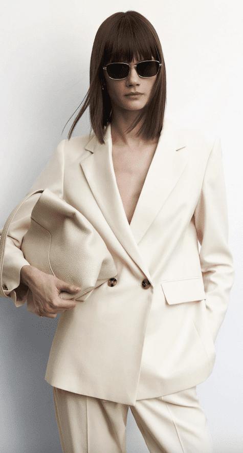 We found the best suits for women at Mango