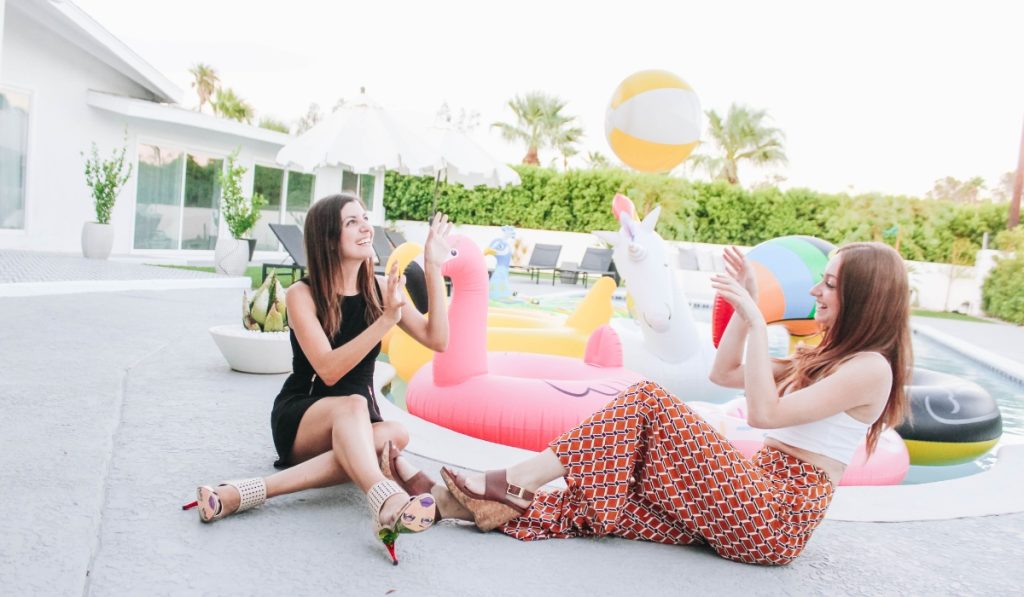 ultimate college bucket list things to do before graduation summer bucket list ideas