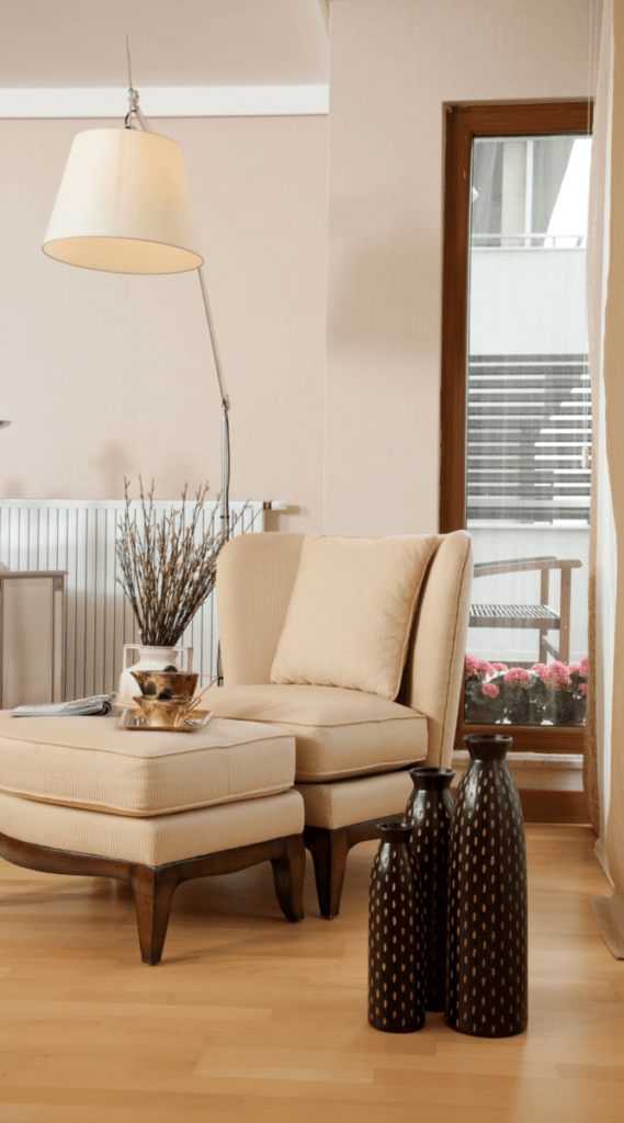 33 3 College Apartment Living Room Decor Ideas