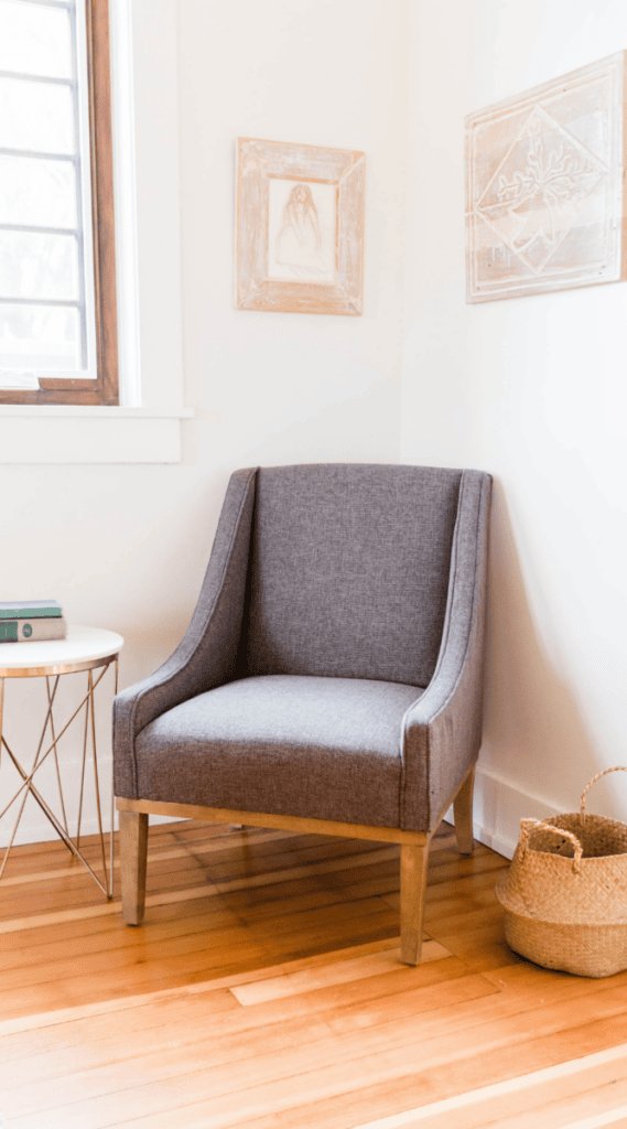 34 3 College Apartment Living Room Decor Ideas