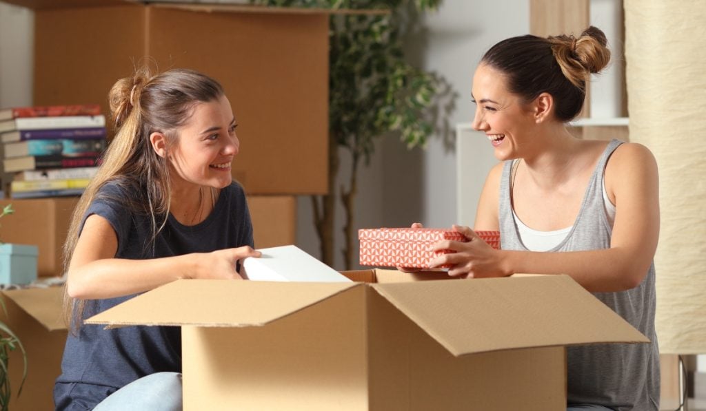 Dorm Room Essentials Every College Student Needs this ysemester