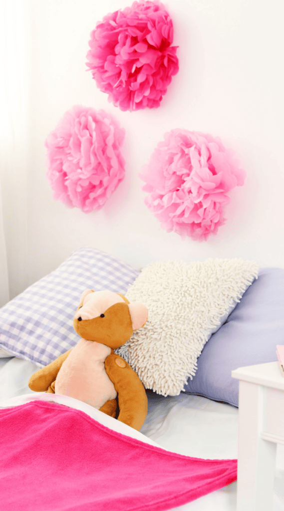 pink fluffy wall art 2 Cute Pink Dorm Room Decor Ideas You'll Love
