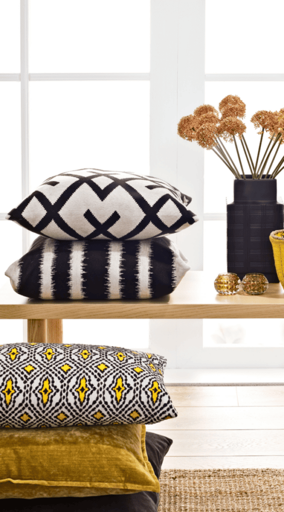 throw pillows College Apartment Decor Ideas