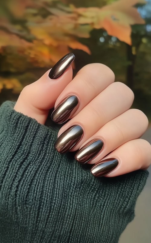 Metallic nail polish Fall color trend chocolate glazed nails