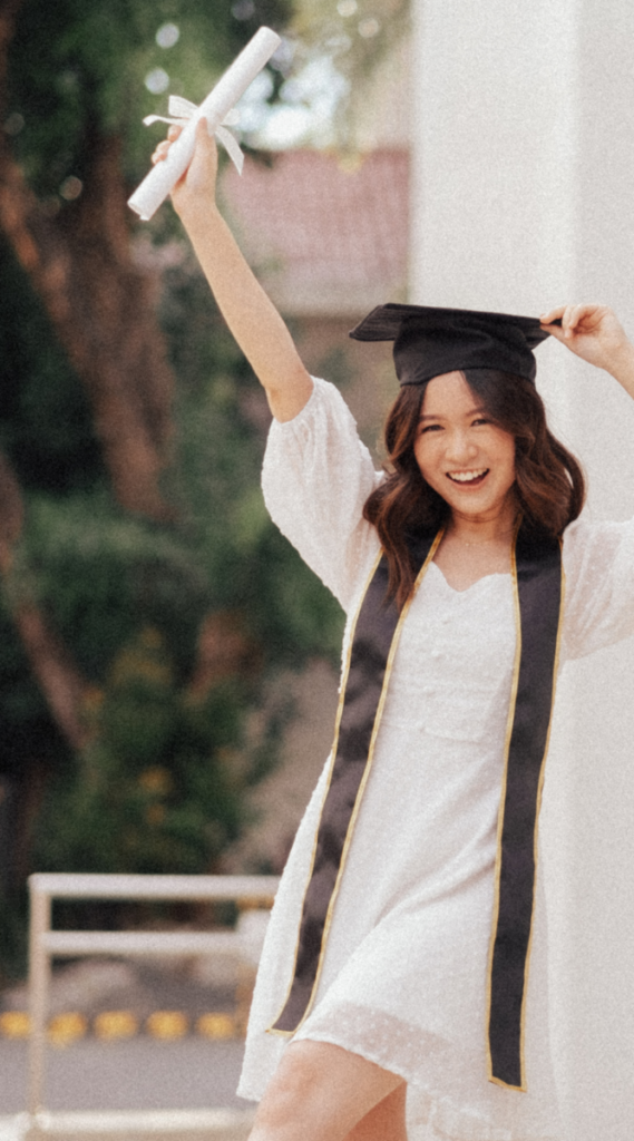 1 4 Cute Graduation Outfit Ideas