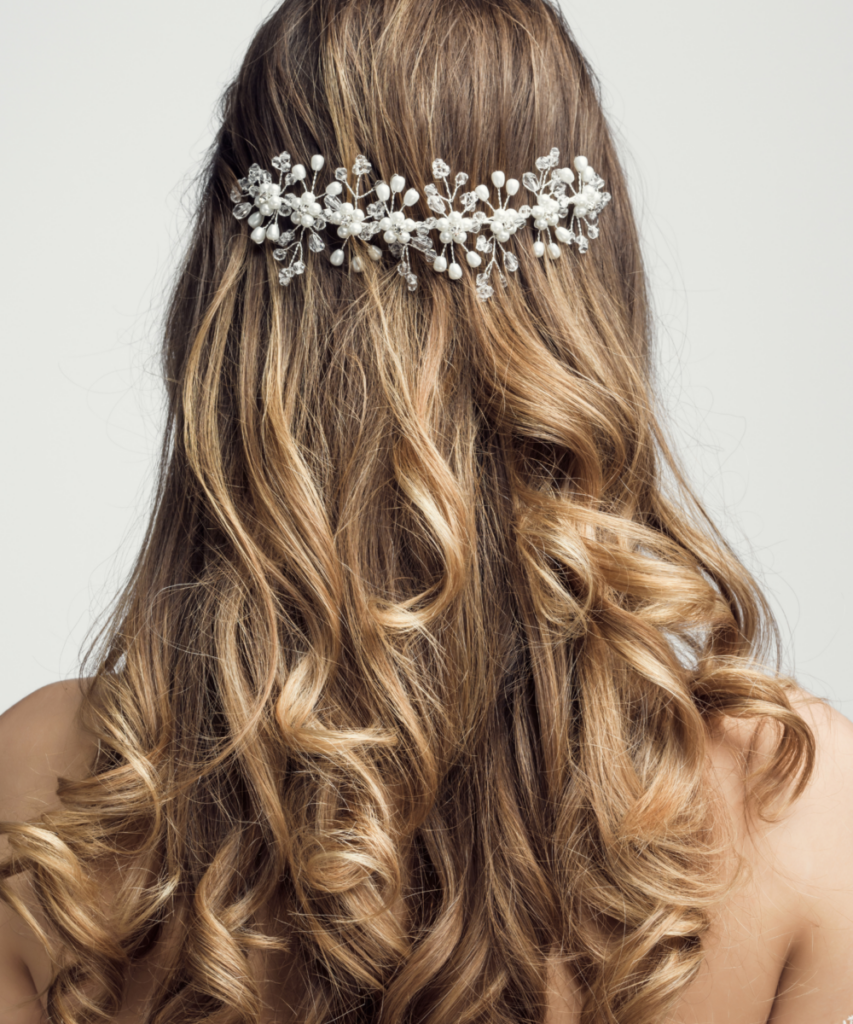 14 4 Pretty Graduation Hairstyles Inspo
