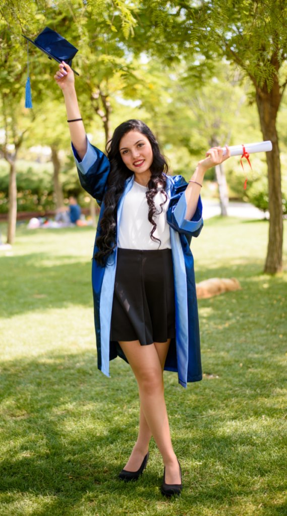15 2 Cute Graduation Outfit Ideas