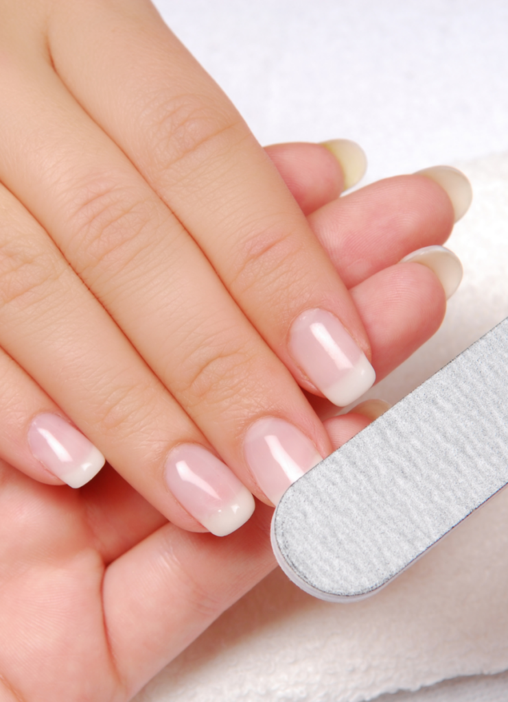 17 3 The Cutest Gradutaion Nails to Try