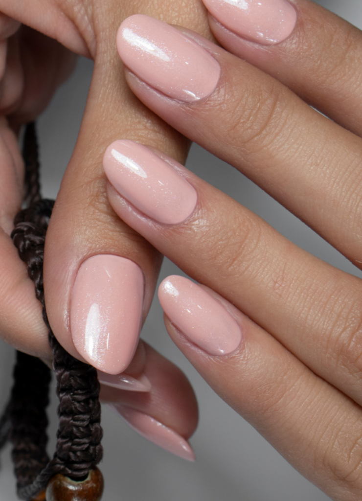 18 3 The Cutest Gradutaion Nails to Try