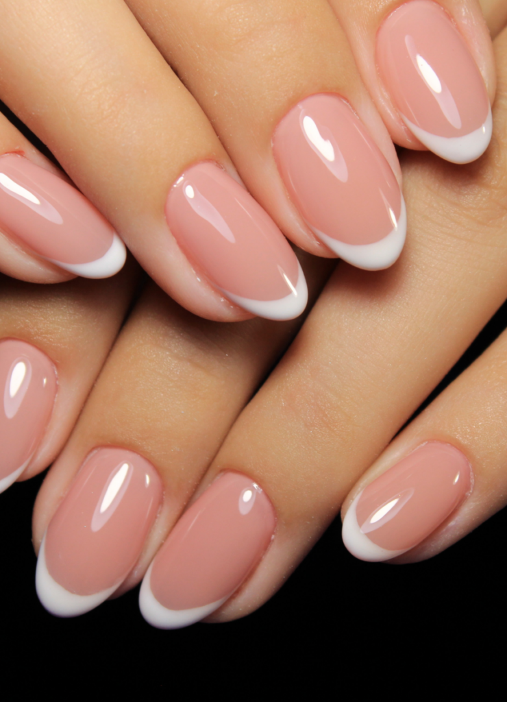 19 3 The Cutest Gradutaion Nails to Try