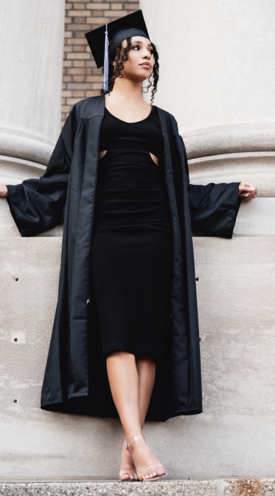 20 2 Cute Graduation Outfit Ideas