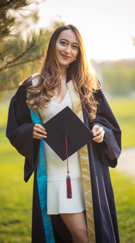 22 1 Cute Graduation Outfit Ideas