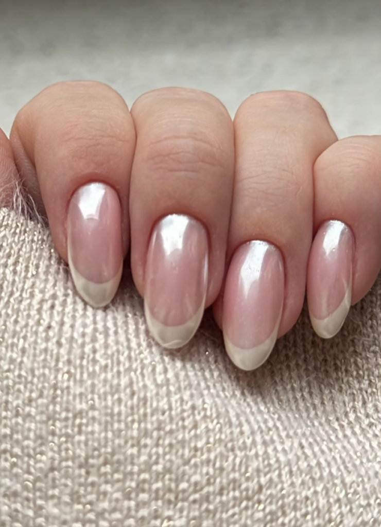 22 2 The Cutest Gradutaion Nails to Try