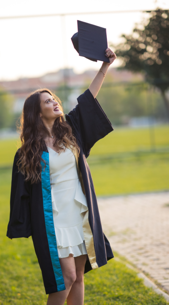 27 Cute Graduation Outfit Ideas