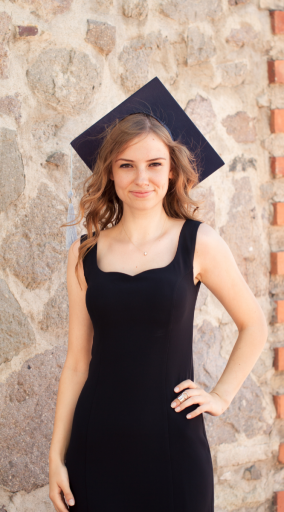 29 Cute Graduation Outfit Ideas