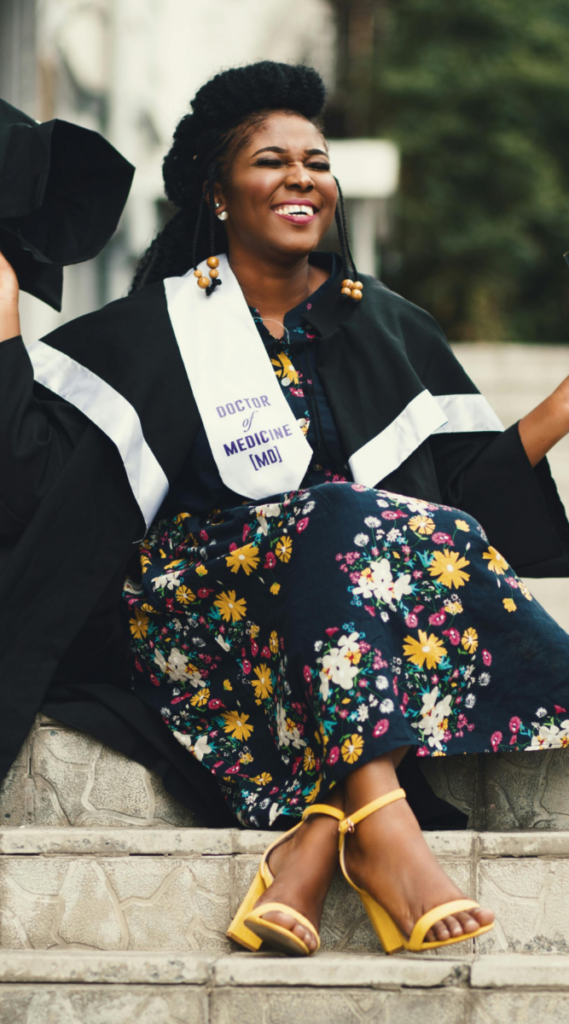 34 Cute Graduation Outfit Ideas