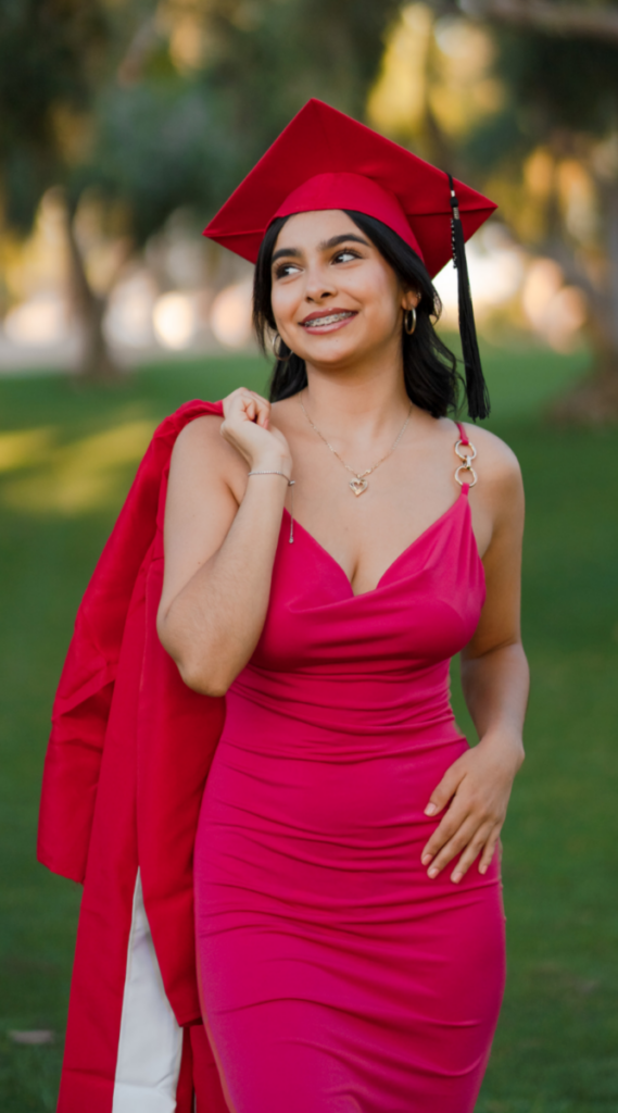 4 4 Cute Graduation Outfit Ideas