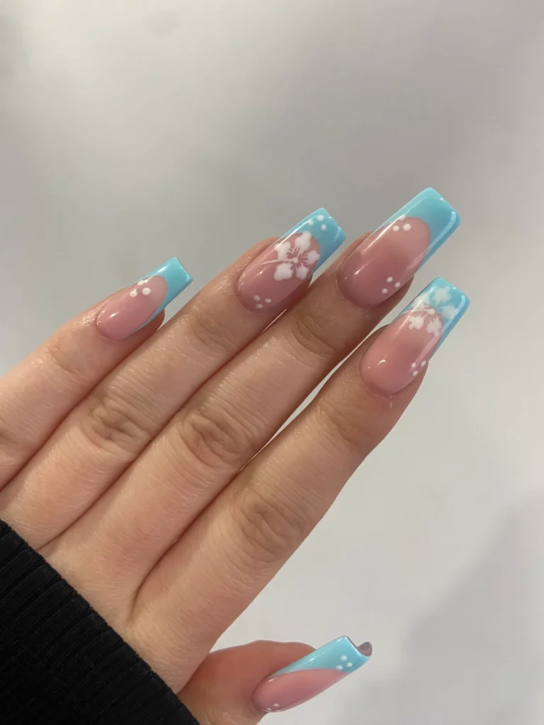 8 2 Cute Summer Nails Inspo
