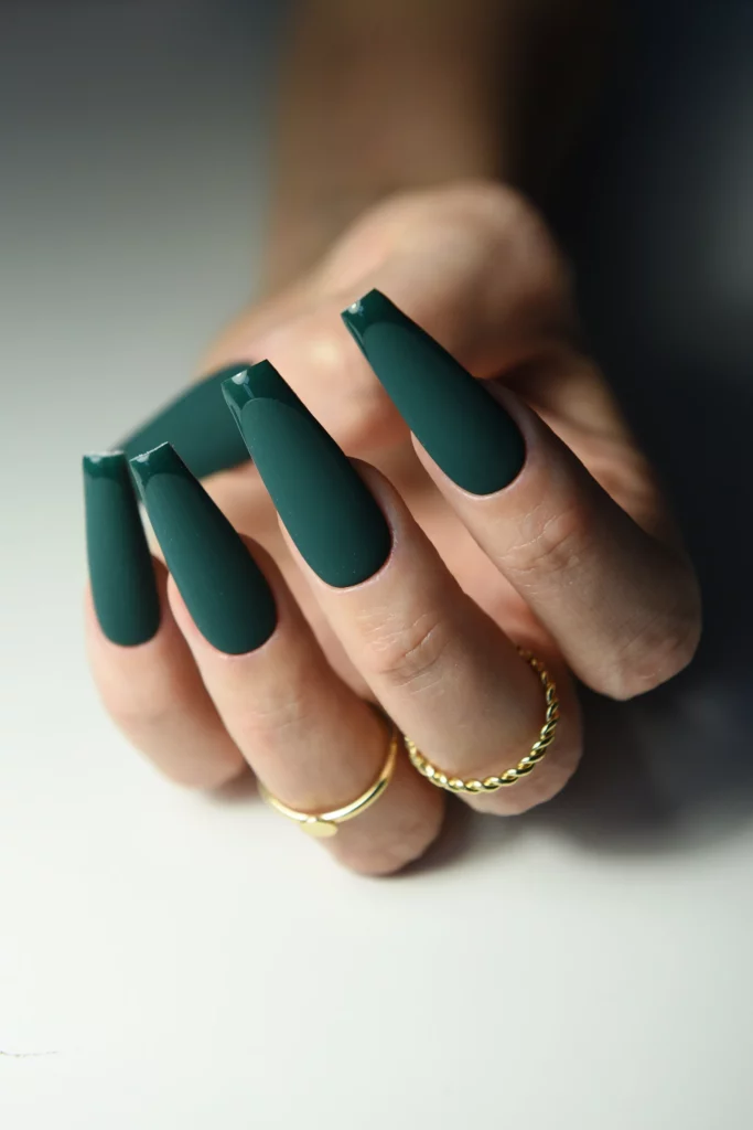 2 3 Gorgeous Green Nails Inspo