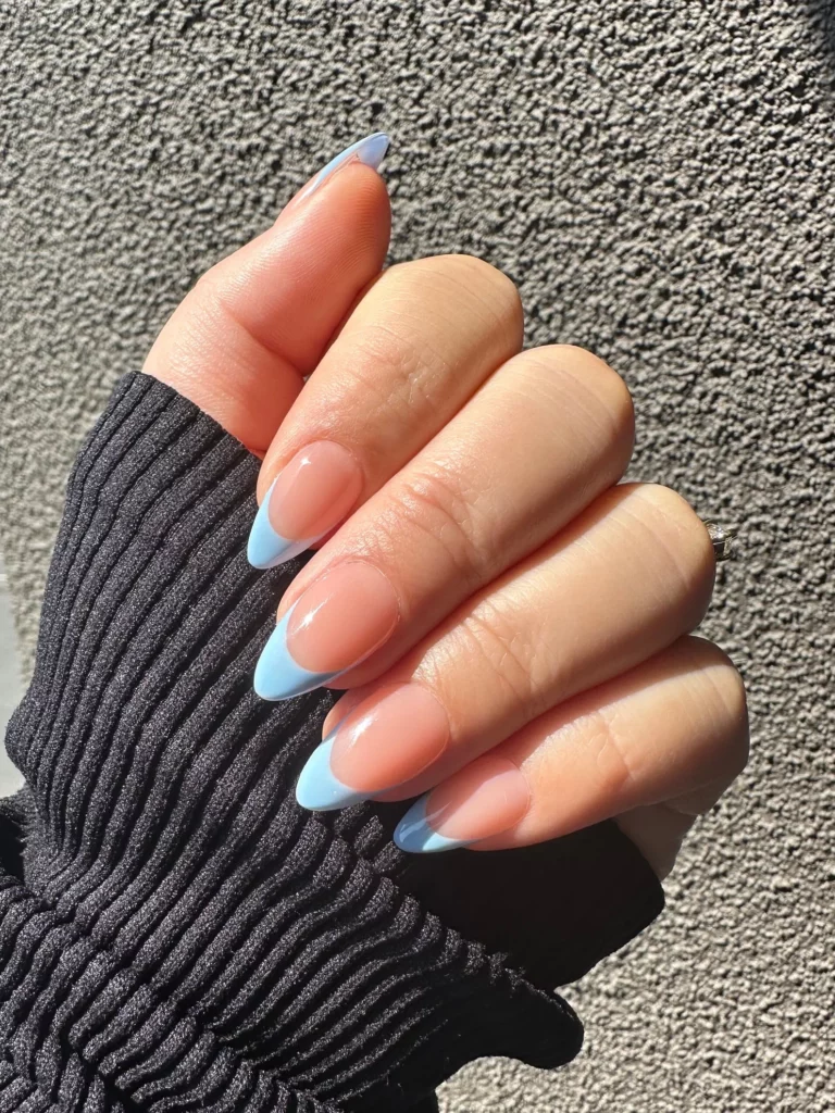8 Pretty Blue Nails Inspo