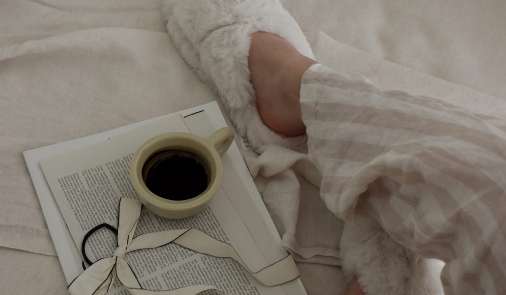 Cozy Fall Morning Routine That Keeps You in Flow State All Season
