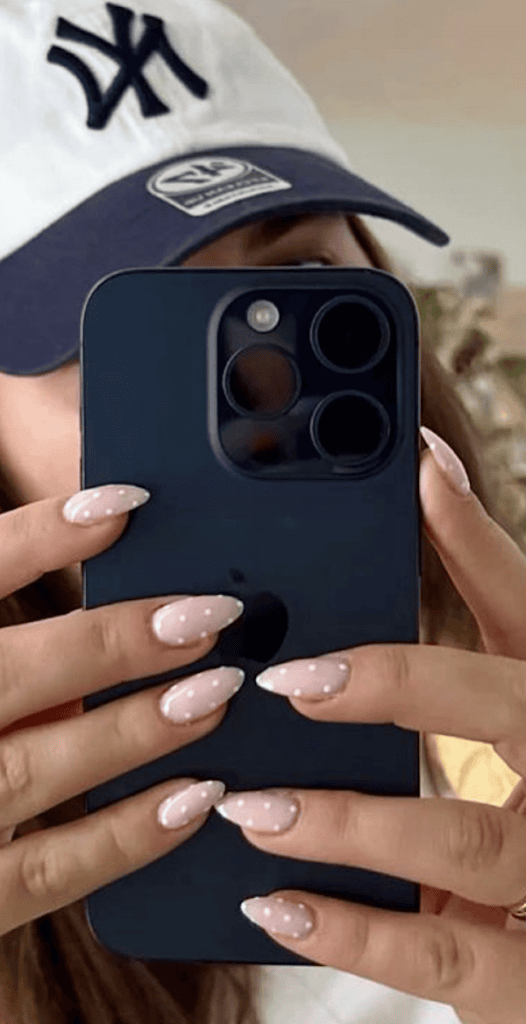 fresh polka dots manicure