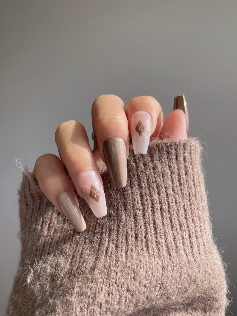 4 1 Thanksgiving Nails Ideas You&rsquo;ll Love