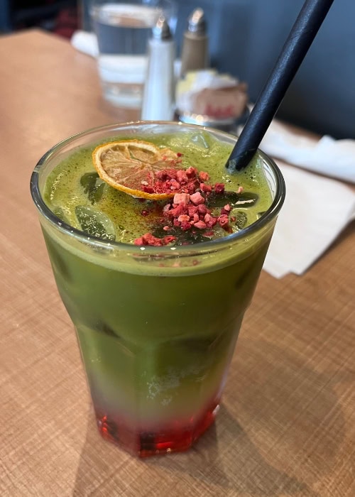 Bellaggio Cafe raspberry matcha